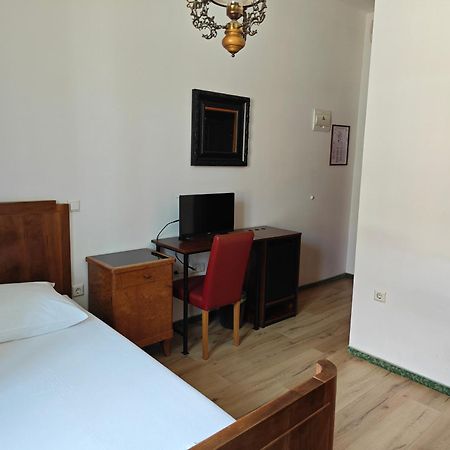 Hotel Park Ptuj Bagian luar foto