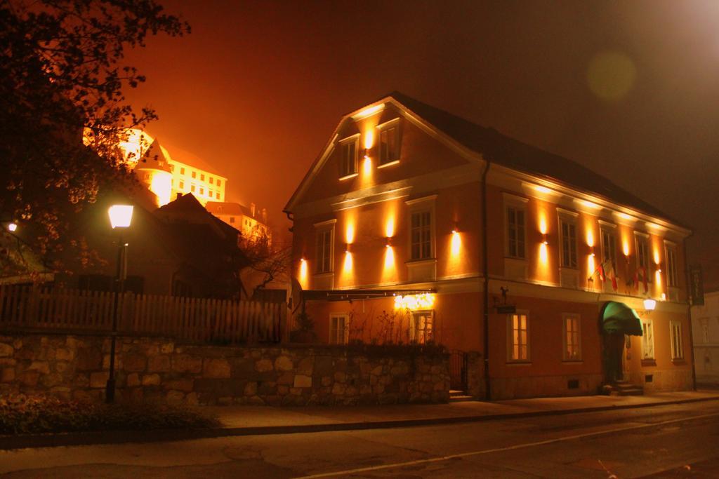 Hotel Park Ptuj Bagian luar foto