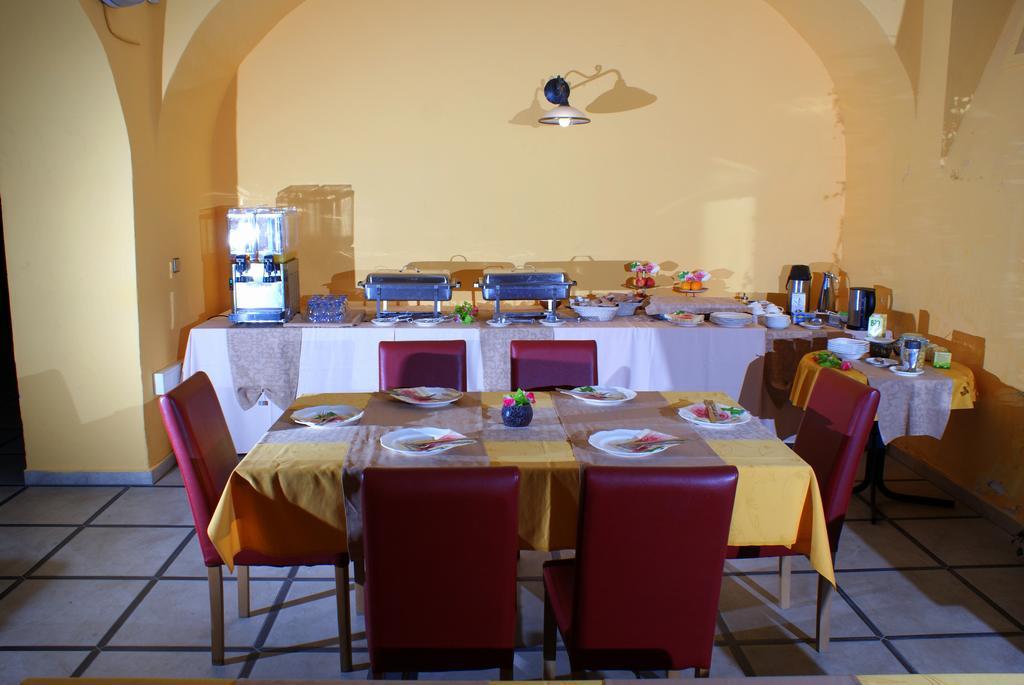 Hotel Park Ptuj Bagian luar foto