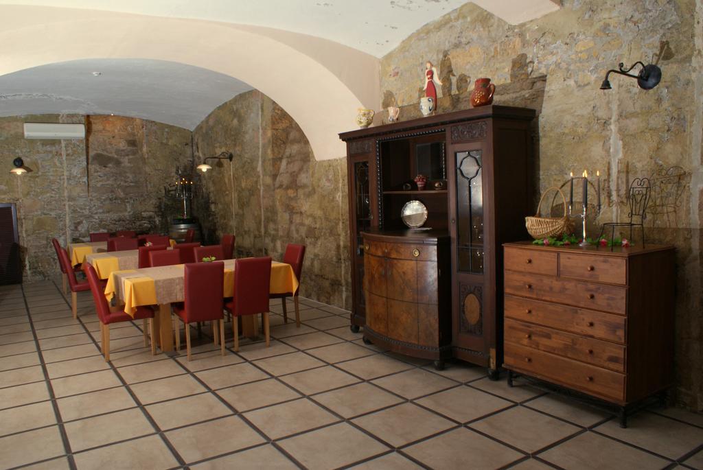 Hotel Park Ptuj Bagian luar foto