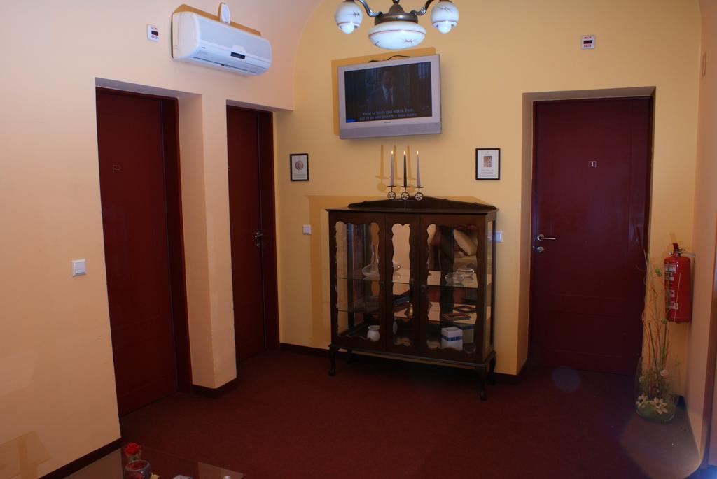 Hotel Park Ptuj Bagian luar foto
