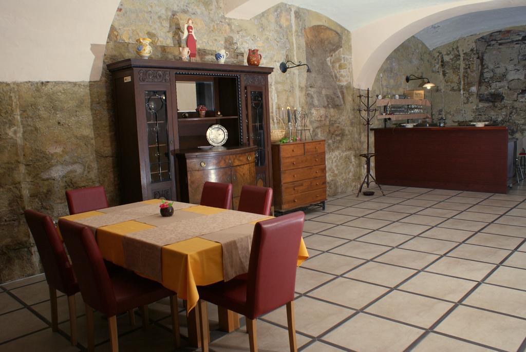 Hotel Park Ptuj Bagian luar foto