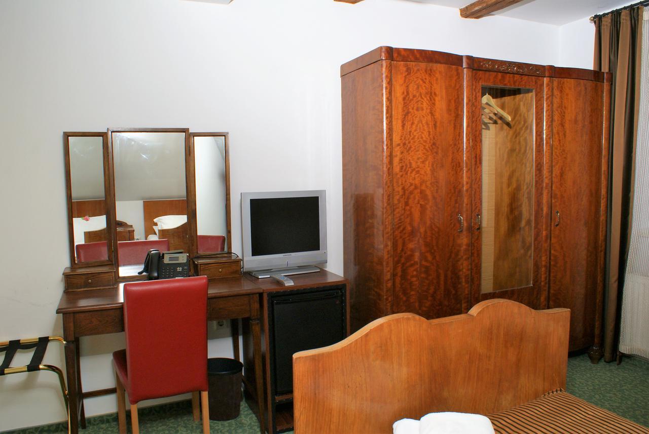Hotel Park Ptuj Bagian luar foto