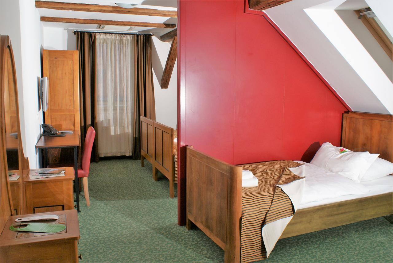 Hotel Park Ptuj Bagian luar foto