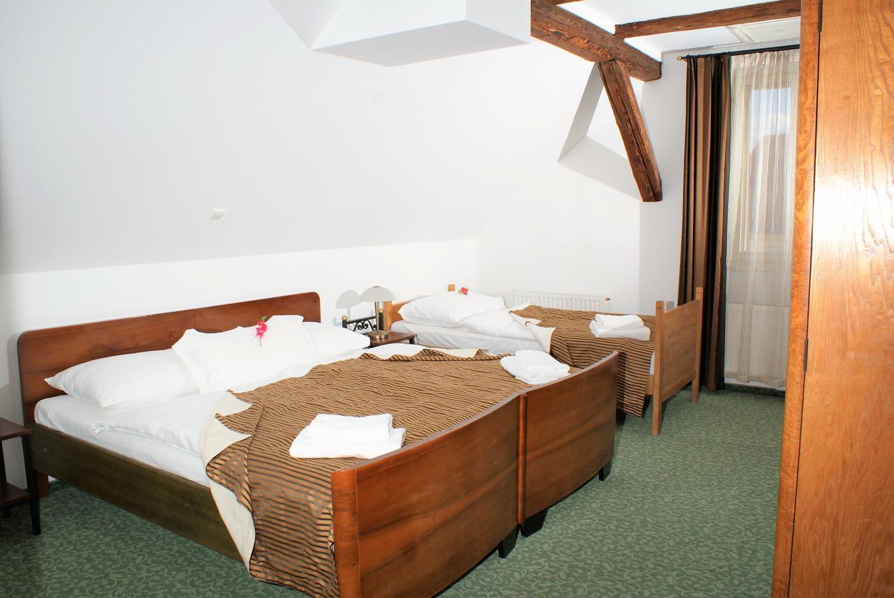 Hotel Park Ptuj Bagian luar foto